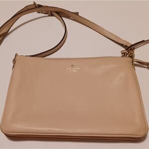 Kate Spade New York Beige Cow Leather Cross Body Bag.